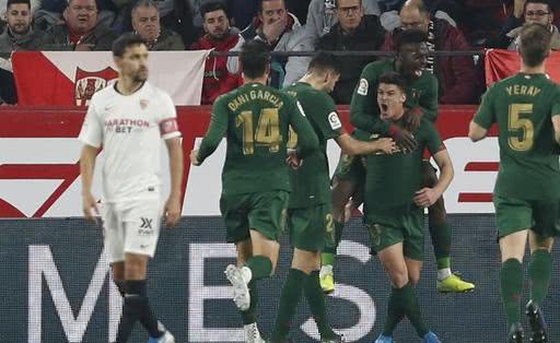  尼姆客场顽强防守，逼平争冠集团劲旅