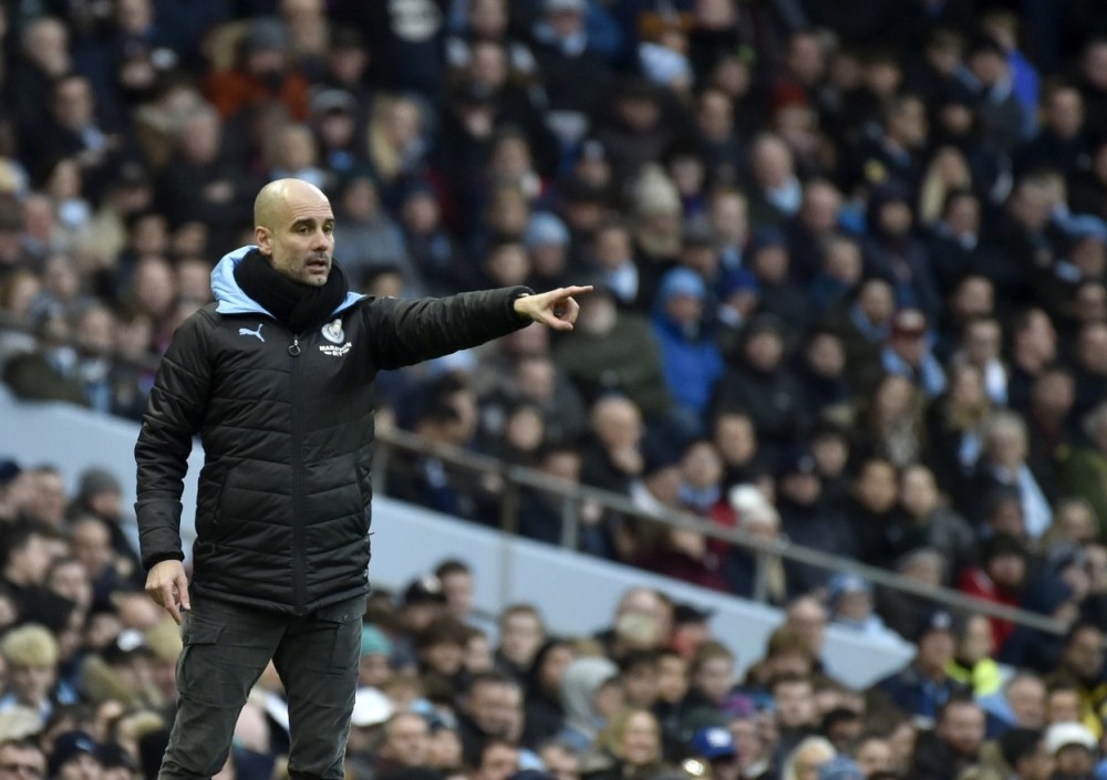  罗马中场控制不力，被对手反击打得措手不及